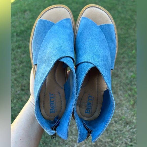 Born women’s IWA leather suede blue Sandals with open toe Sz-6M. Q - Picture 10 of 12